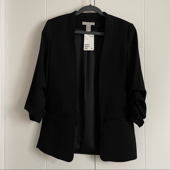 NEW H&M Black blazer - Picture 2 of 5